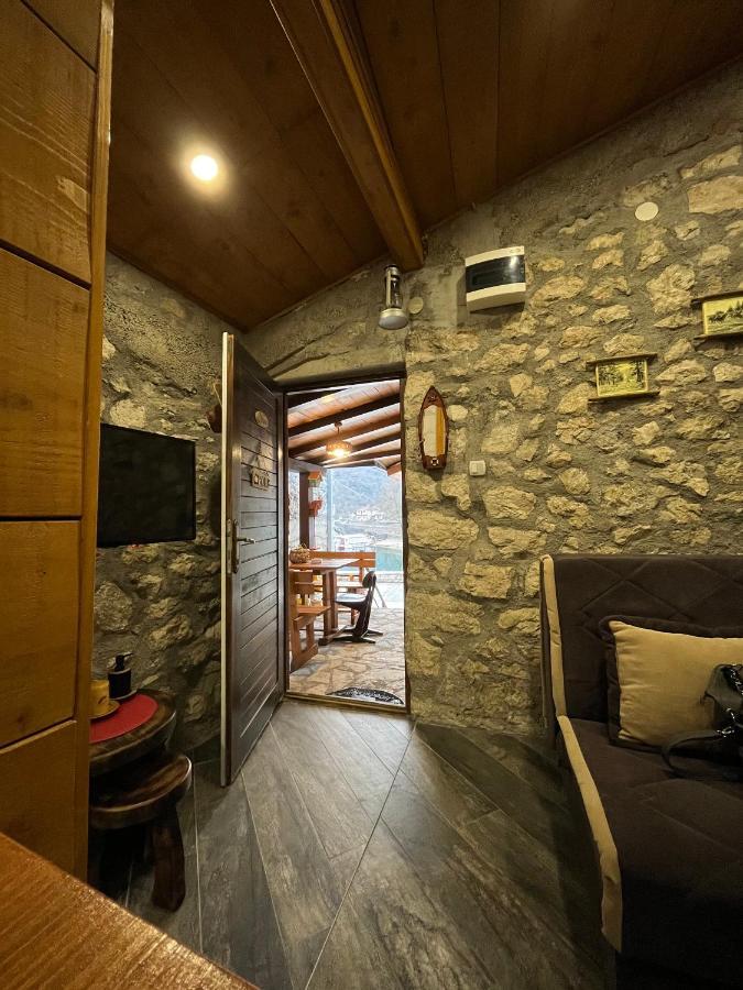 Apartman Sofranac Rijeka Crnojevića Eksteriør bilde